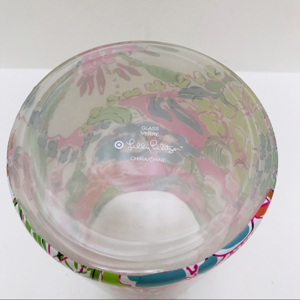 SOLD Lilly Pulitzer Target Glass Hurricane Vase - Picture 4 of 8